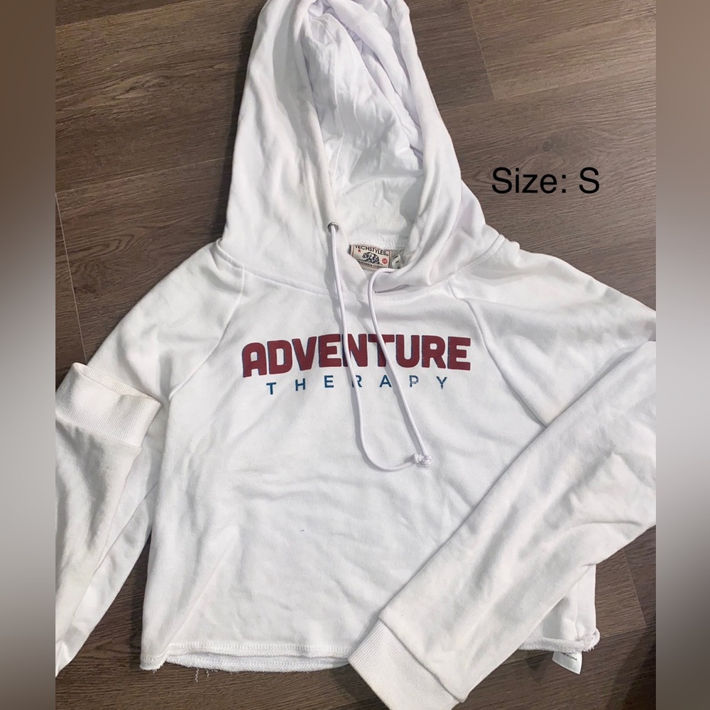 Cropped adventure hoody